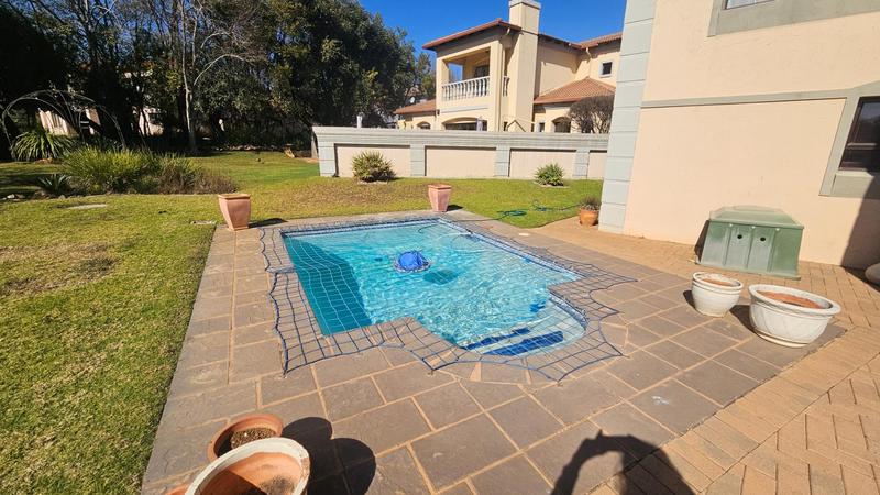 4 Bedroom Property for Sale in Westlake North West